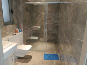 Bathroom in 3 BHK Apartment at Rustomjee Crown, Prabhadevi – for Rent