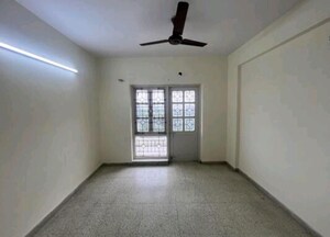 Room in 3 BHK Apartment at Madhuban Brindavan Apartments, Koramangala – for Sale