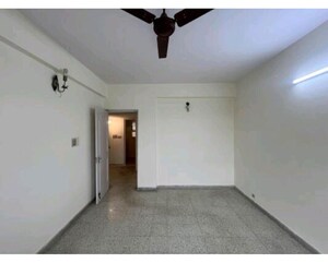 Room in 3 BHK Apartment at Madhuban Brindavan Apartments, Koramangala – for Sale