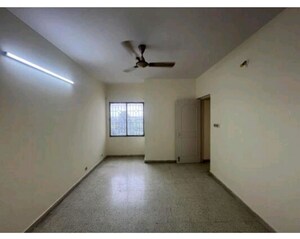 Room in 3 BHK Apartment at Madhuban Brindavan Apartments, Koramangala – for Sale