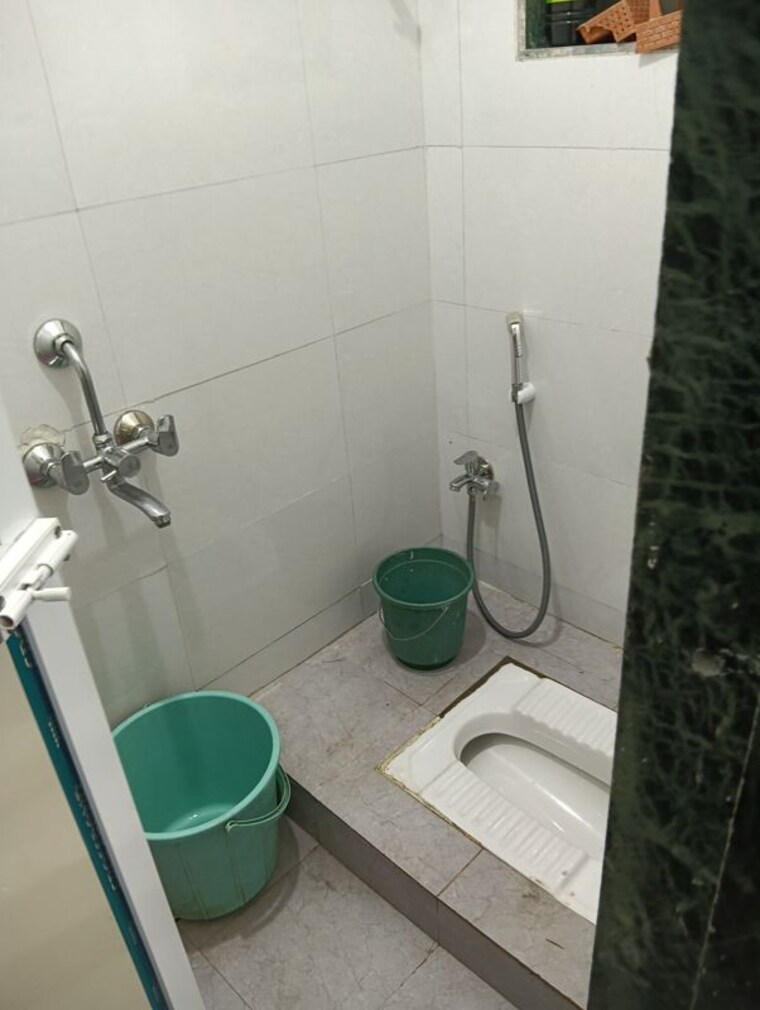 Bathroom, bhandup west 1 Bedroom 380 Sq.Ft. Apartment In Bhandup West Mumbai 10756872