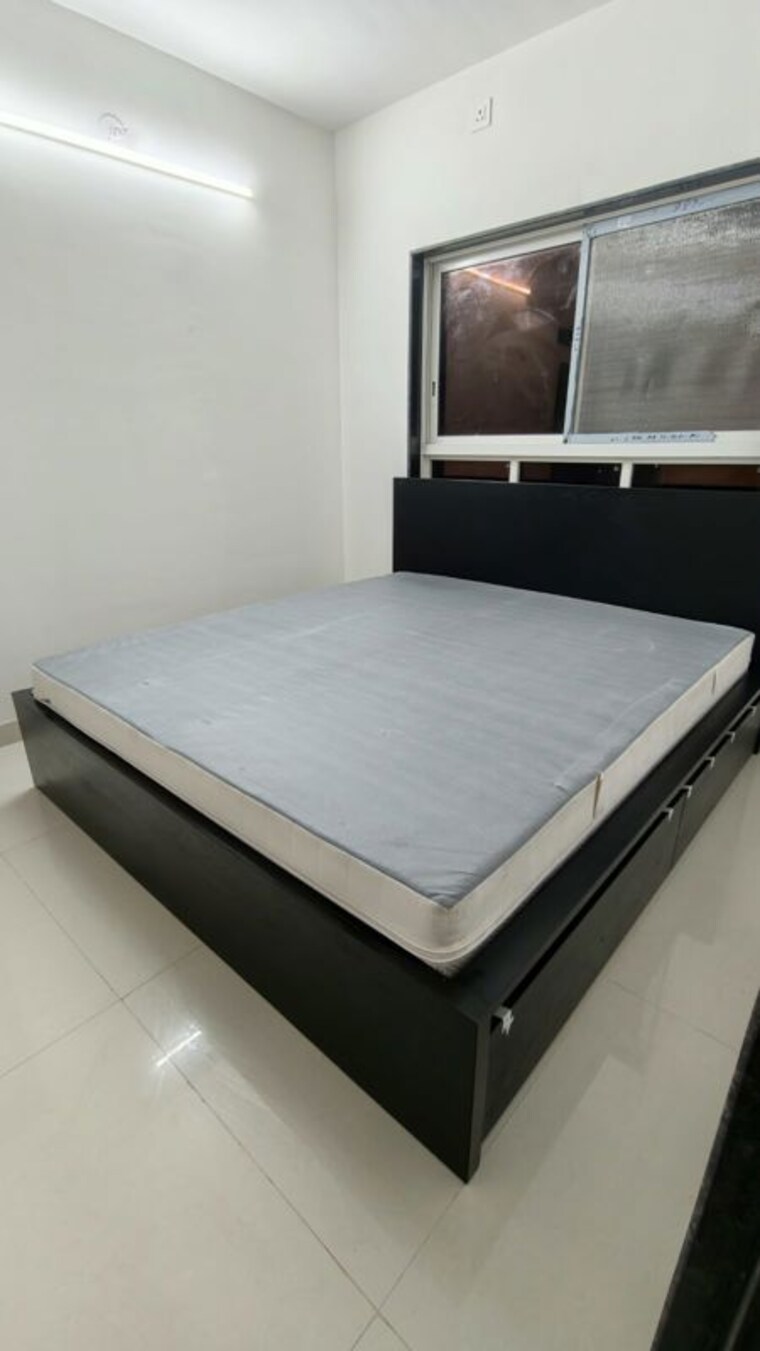 Bedroom, mig-colony 2 Bedroom 550 Sq.Ft. Apartment In Worli Mumbai 10756877