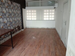  Shop For Rent in S Raheja Panorama, Santacruz West