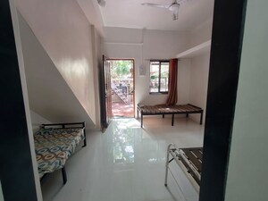1 RK Apartment For Rent in Model Colony