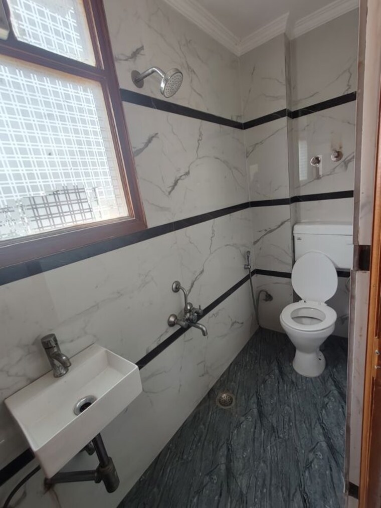 Bathroom, saket 2 Bedroom 950 Sq.Ft. Builder Floor In Saket Delhi 10756944