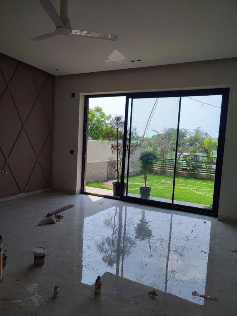 Room, unitech-opulence 5 Bedroom 8073 Sq.Ft. Villa In Sector 33 Gurgaon 10756958
