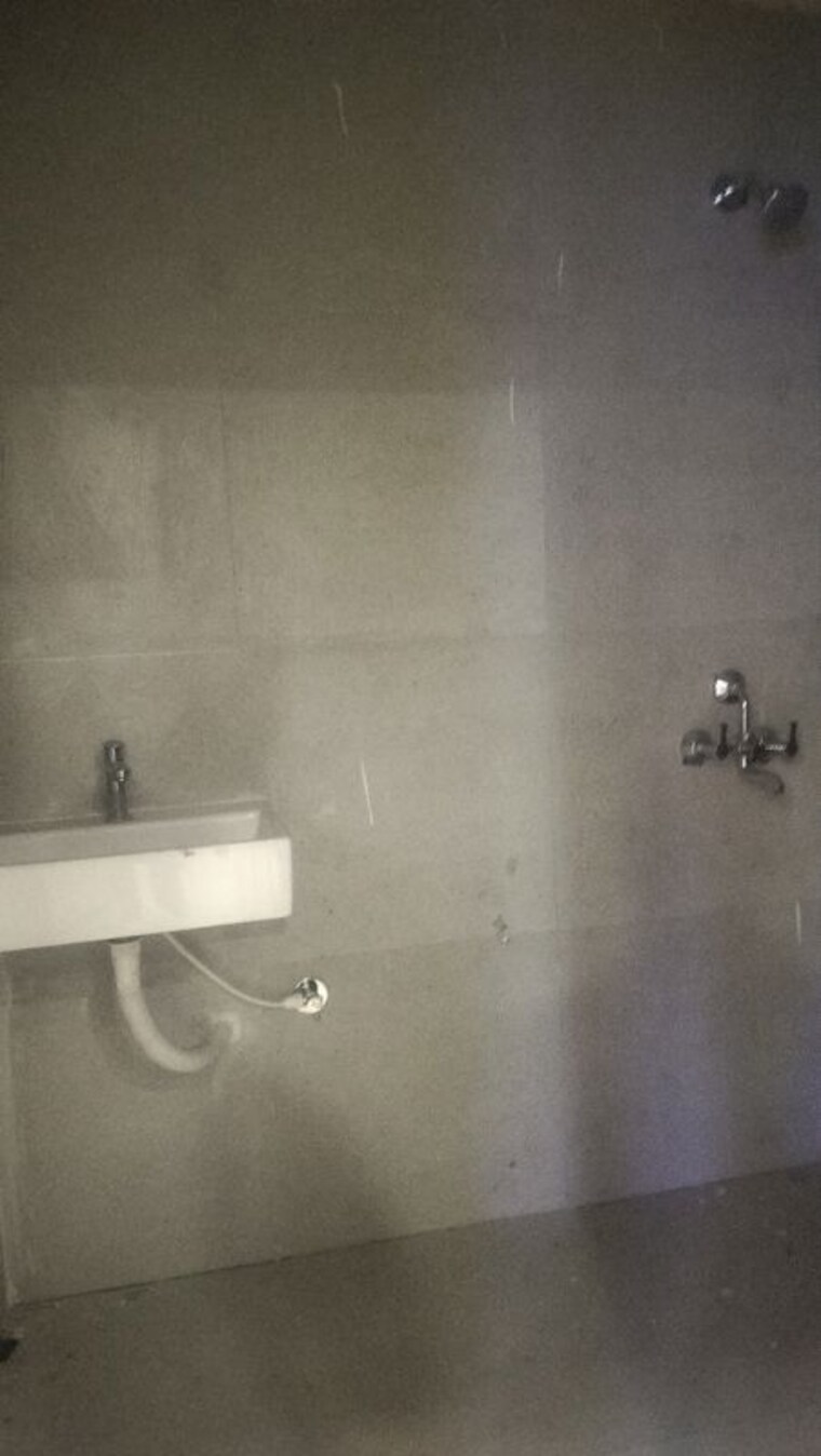 Bathroom, banjara hills Commercial Office Space 1800 Sq.Ft. In Banjara Hills Hyderabad 10756974