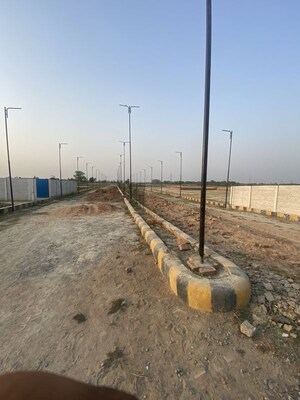   Plot at Bhamai Mau – for Sale