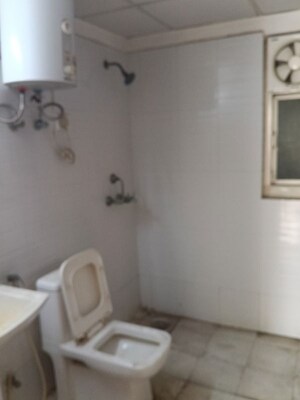 Bathroom in 3 BHK Apartment at Aims Golf Avenue II, Sector 75 – for Rent