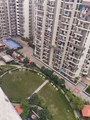 Master Plan in 3 BHK Apartment at Aims Golf Avenue II, Sector 75 – for Rent