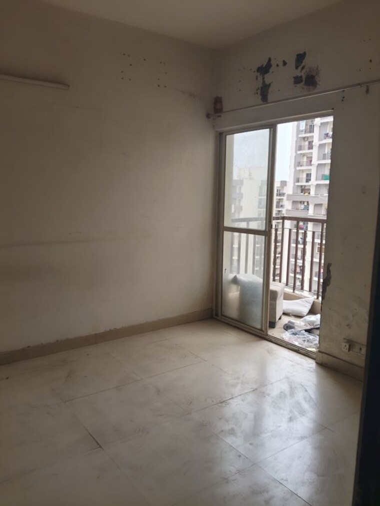 Room, aims-golf-avenue-ii 3 Bedroom 1600 Sq.Ft. Apartment In Sector 75 Noida 10757010