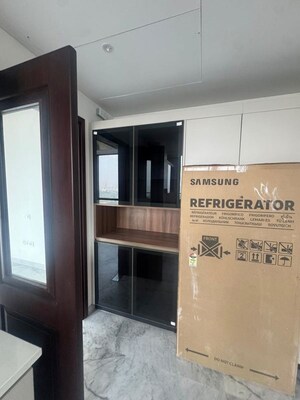 Room in 4 BHK Apartment at M3M Trump Tower, Sector 65 – for Rent
