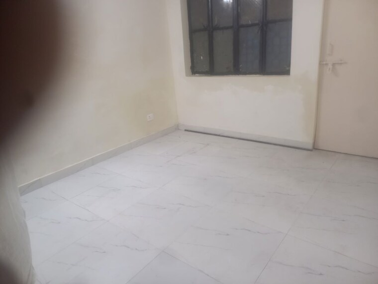 Room, sector 12 2 Bedroom 870 Sq.Ft. Independent House In Sector 12 Noida 10757014