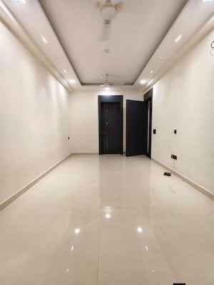 2 BHK Builder Floor For Rent in Sector 15