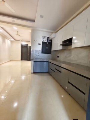 Kitchen in 2 BHK Builder Floor at Sector 15 – for Rent