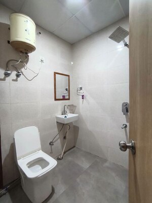 Bathroom in 1 BHK Builder Floor at Sector 14 – for Rent