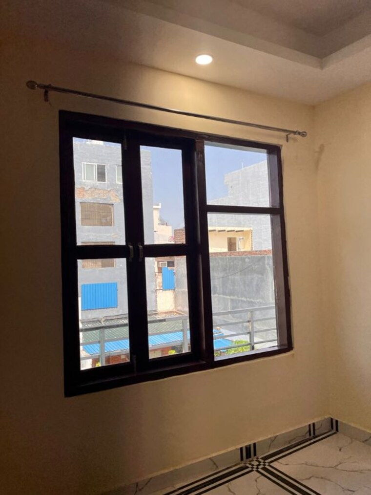 Room, sector 14 1 Bedroom 989 Sq.Ft. Builder Floor In Sector 14 Gurgaon 10757028