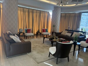  4 BHK Apartment at Paras Quartier, Gwal Pahari – for Rent