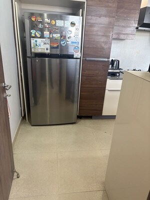 Furnished Amenities in 4 BHK Apartment at Paras Quartier, Gwal Pahari – for Rent