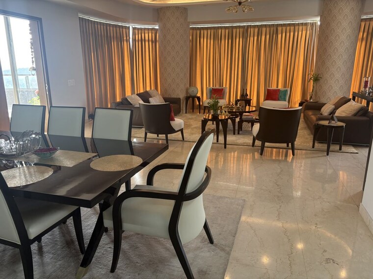 Living Room, paras-quartier 4 Bedroom 6000 Sq.Ft. Apartment In Gwal Pahari Gurgaon 10757036