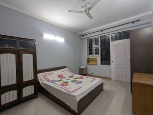 Master Bedroom in 3 BHK Builder Floor at Uppal Southend, Sector 49 – for Rent