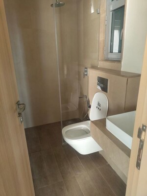 Bathroom in 2.5 BHK Apartment at Marathon Monte South, Byculla West – for Sale