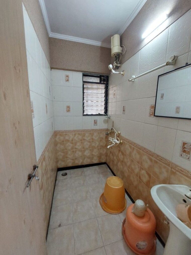 Attached Bathroom, shagoofa-chs 4 Bedroom 2600 Sq.Ft. Apartment In Nerul Navi Mumbai 10757074