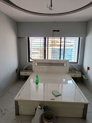 Room in 3 BHK Apartment at Kshitij CHS Sanpada, Sanpada – for Rent