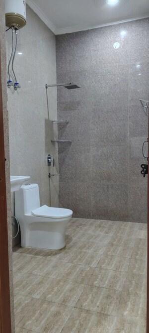 Bathroom in 2 BHK Builder Floor at Housing Board Colony Sector 51, Sector 51 – for Rent