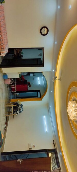 Furnished Amenities in 4 BHK Apartment at Saket – for Rent