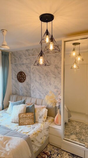 Furnished Amenities in 2 BHK Apartment at DLH Sorrento, Veera Desai Road – for Rent