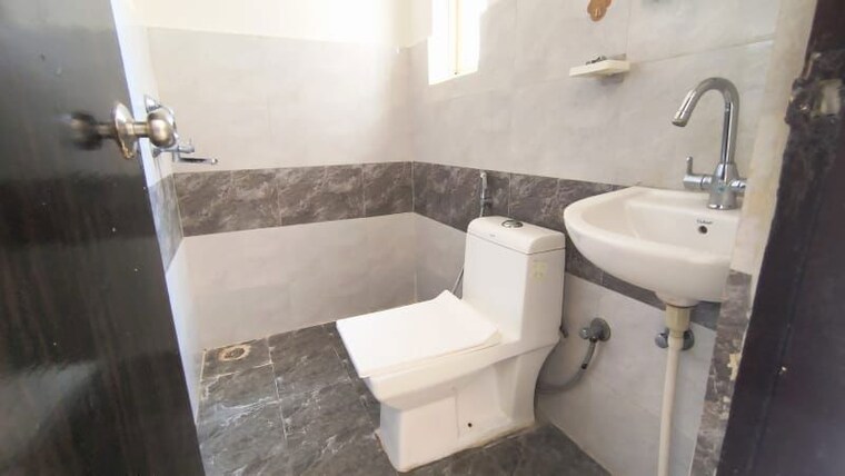 Bathroom, gls-avenue-51 3 Bedroom 833 Sq.Ft. Apartment In Sector 92 Gurgaon 10757115