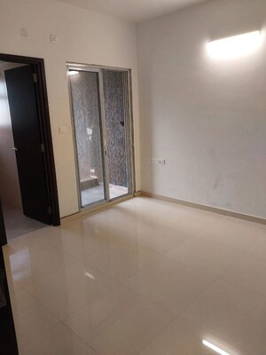 Room in 2 BHK Apartment at Bren Northern Lights, Jakkuru – for Rent