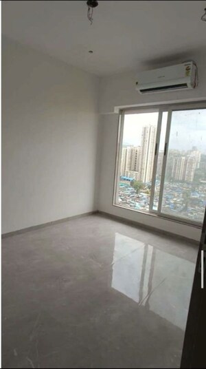 Room in 1 BHK Apartment at Enso Sanza, Kandivali East – for Sale