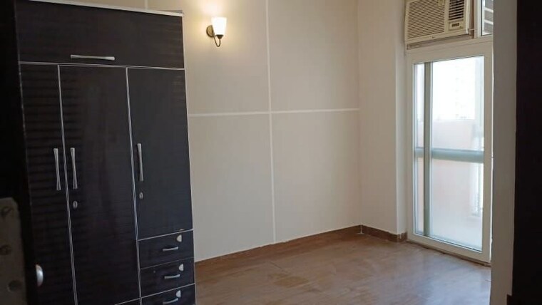 Room, mahagun-my-woods 2.5 Bedroom 1110 Sq.Ft. Apartment In Sector 16c Greater Noida Greater Noida 10757154