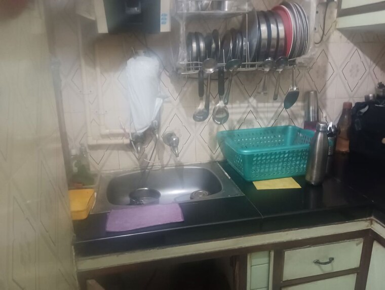 Kitchen, amrapali-silicon-city 2.5 Bedroom 1180 Sq.Ft. Apartment In Sector 76 Noida 10757177