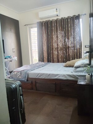 Bedroom in 2.5 BHK Apartment at Amrapali Silicon City, Sector 76 – for Sale