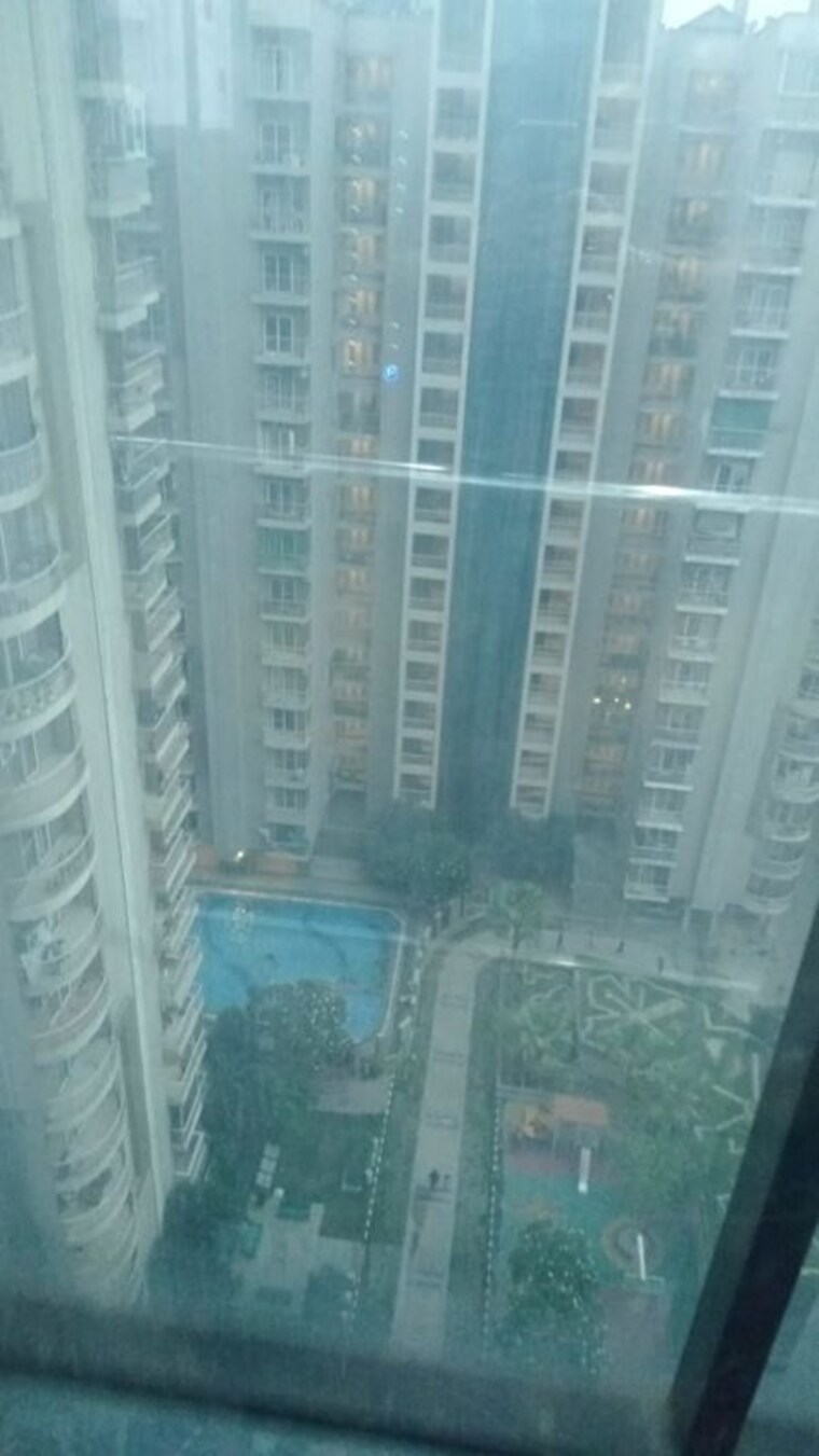 Bathroom, amrapali-silicon-city 2.5 Bedroom 1180 Sq.Ft. Apartment In Sector 76 Noida 10757177