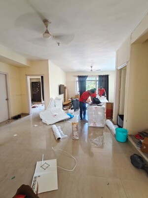 Team Area in 3 BHK Builder Floor at Sector 51 – for Rent