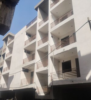 3 BHK Builder Floor For Sale in Bhabat