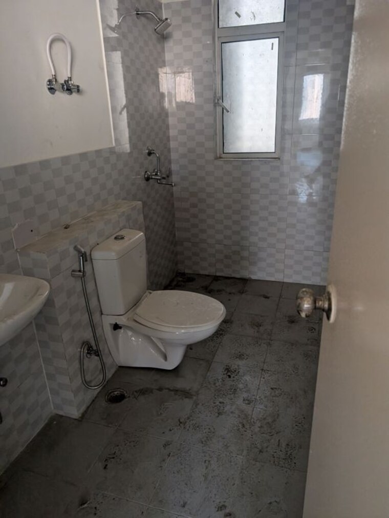 Bathroom, jaypee-klassic-arcade 3 Bedroom 1565 Sq.Ft. Apartment In Sector 134 Noida 10757207
