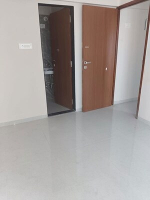 Room in 1 BHK Apartment at Dadar West – for Rent