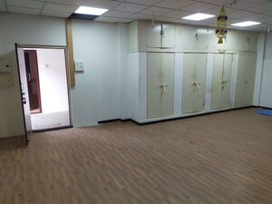 Room in  Warehouse at Saravanampatti – for Rent