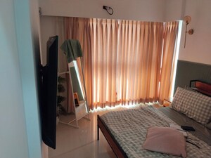Room in 1 BHK Apartment at Mahindra Vicino, Andheri East – for Rent