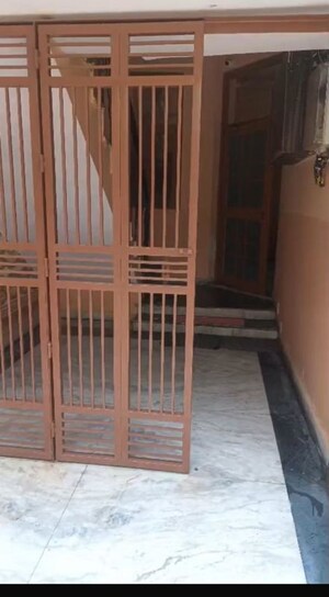 2 BHK Independent House For Rent in Vasundhara Sector 3