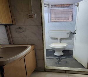 Bathroom in 1 BHK Apartment at Dadar East – for Rent