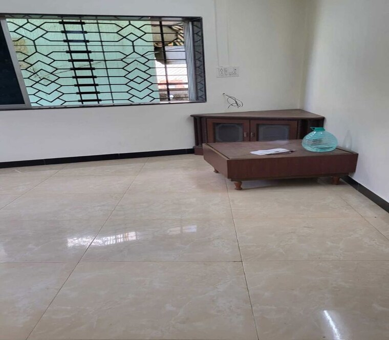 Living Room, dadar east 1 Bedroom 500 Sq.Ft. Apartment In Dadar East Mumbai 10757333