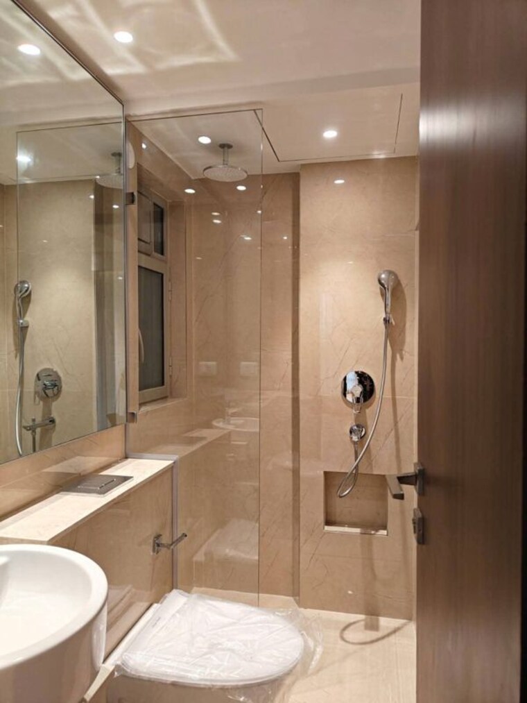 Bathroom, hiranandani-highland 2 Bedroom 594 Sq.Ft. Apartment In Powai Mumbai 10757334