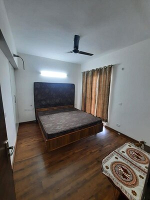 2 BHK Apartment For Rent in Noble Aurellia, Sector 88