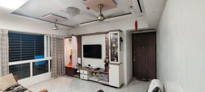 1 BHK Apartment For Rent in Lodha Amara, Kolshet Road